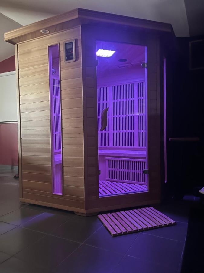 Suite Avec Sauna 36M² Niort Eksteriør bilde
