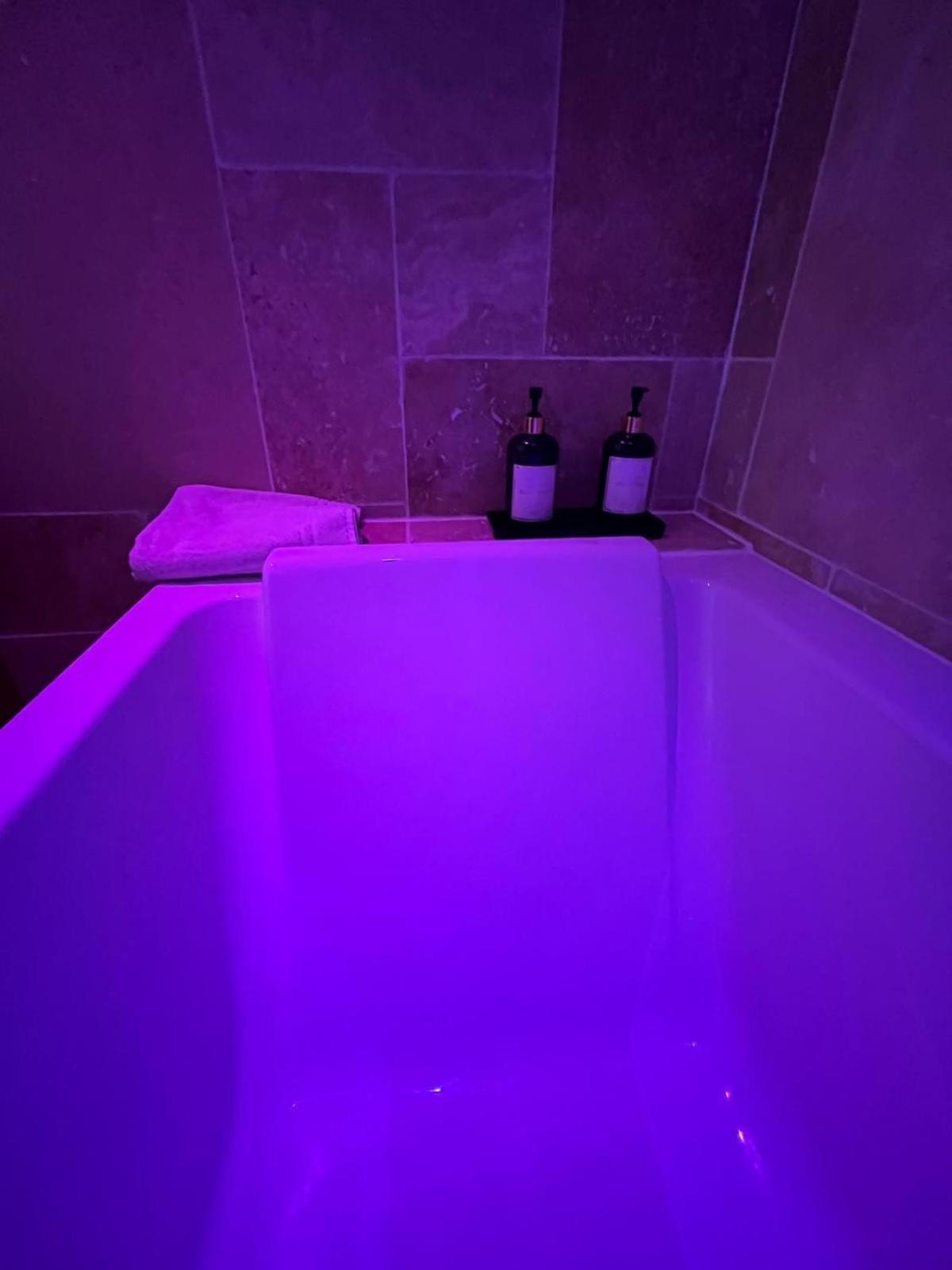 Suite Avec Sauna 36M² Niort Eksteriør bilde